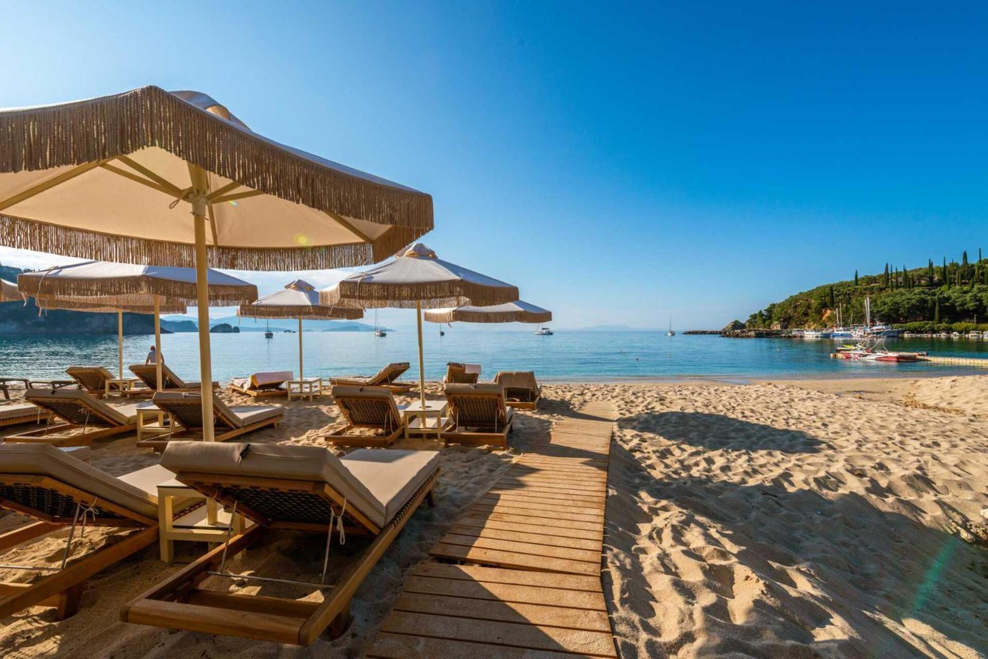 Hotel Eterrano Seaside Retreat Parga Exterior foto